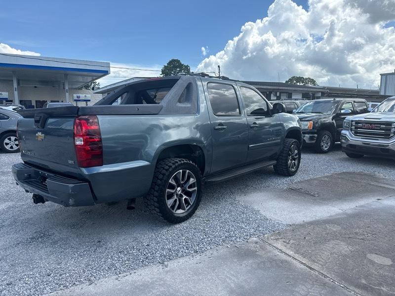 Chevrolet Avalanche LTZ 4WD 2008