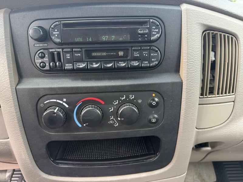 Dodge Ram 1500 SLT 2WD 2004