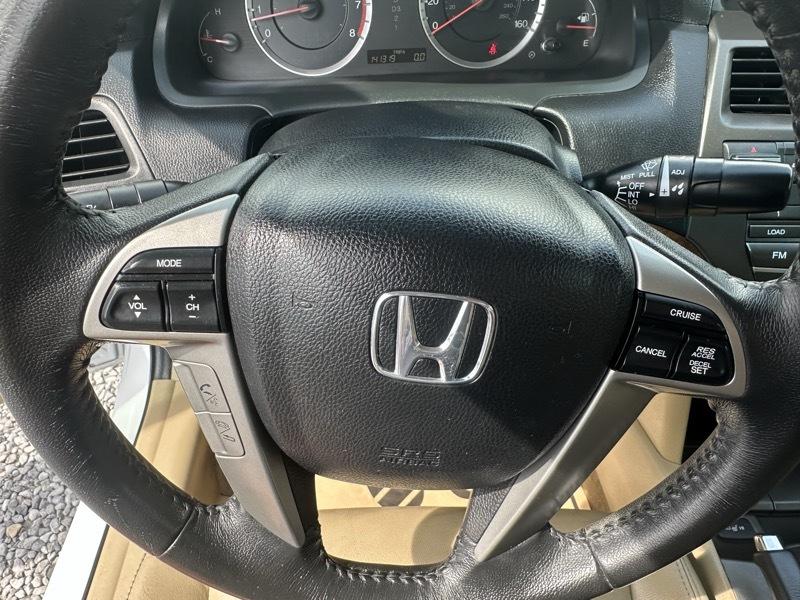 Honda Accord photo 12