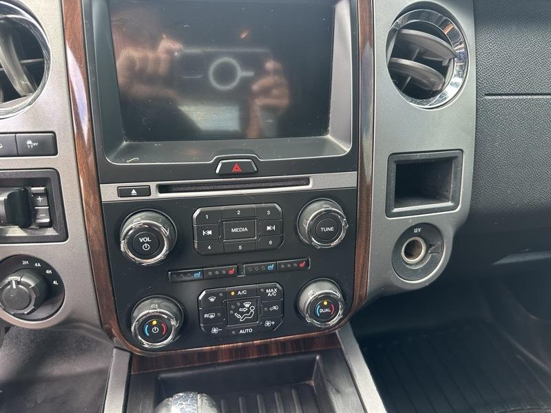 Ford Expedition EL Platinum 4WD 2016