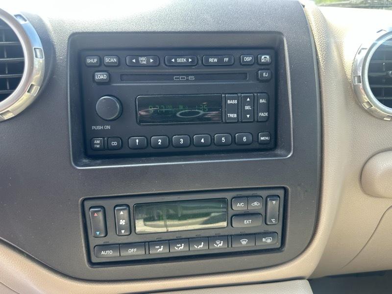 Ford Expedition photo 9