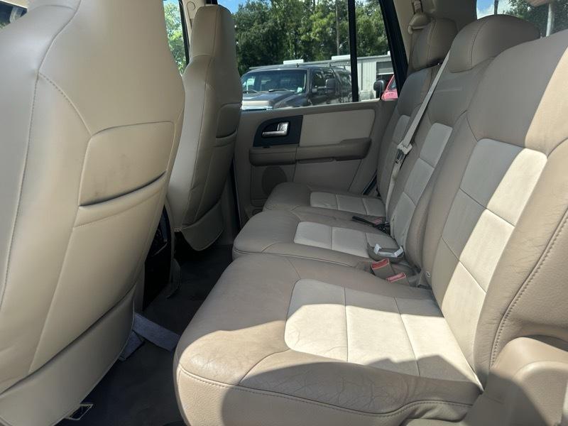 Ford Expedition photo 14