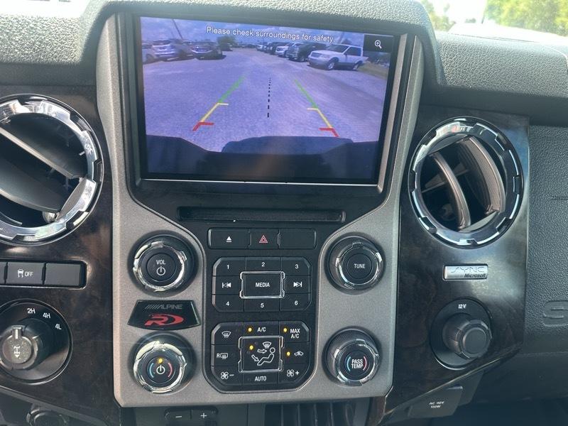 Ford F-250 SD Platinum Crew Cab 4WD 2013