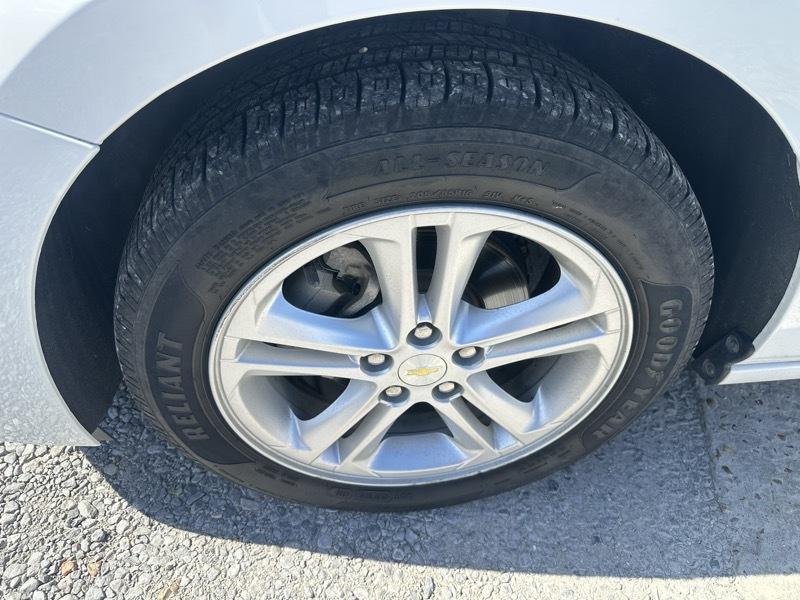 Chevrolet Cruze photo 7