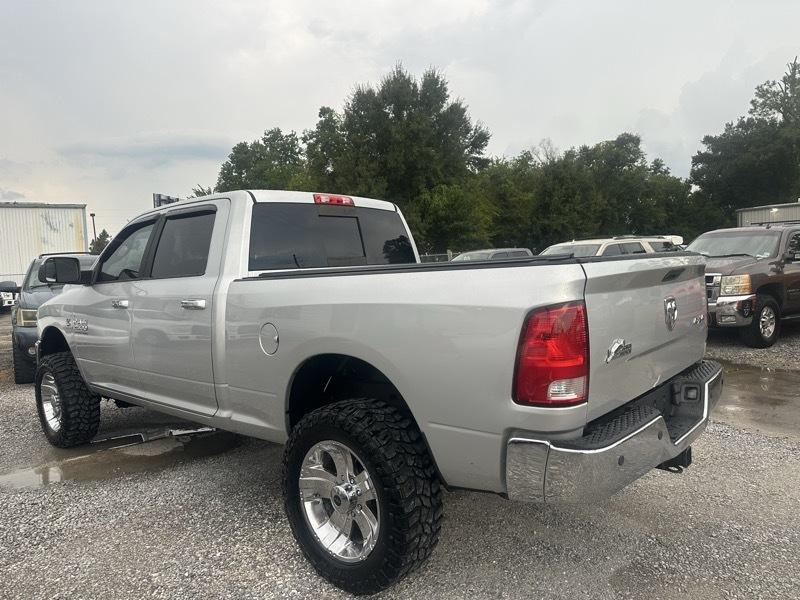 RAM 2500 Big Horn 4x4 Crew Cab 6'4" Box 2015