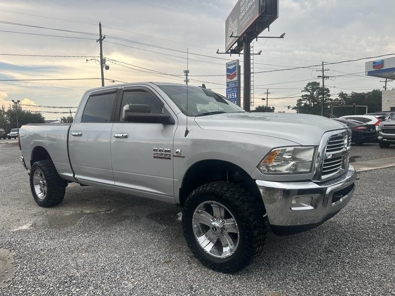 RAM 2500 Big Horn 4x4 Crew Cab 6'4" Box 2015