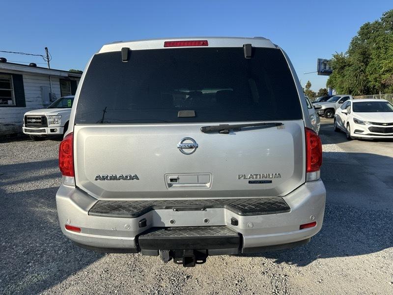 Nissan Armada photo 3