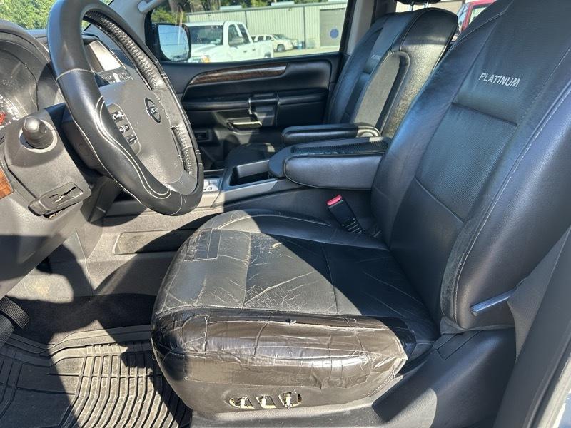 Nissan Armada photo 8
