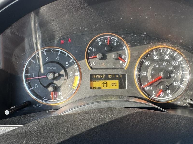 Nissan Armada photo 11