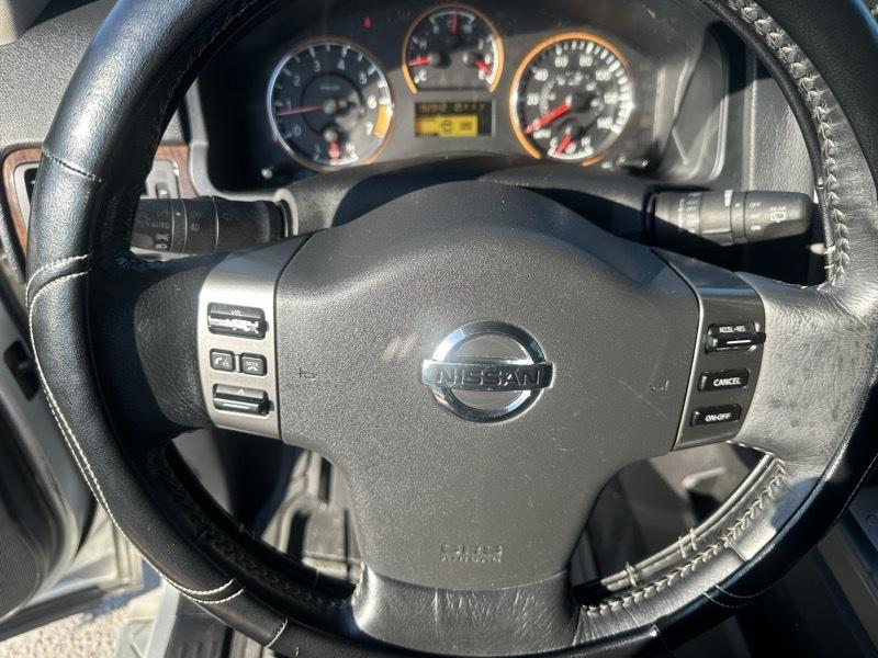 Nissan Armada photo 12