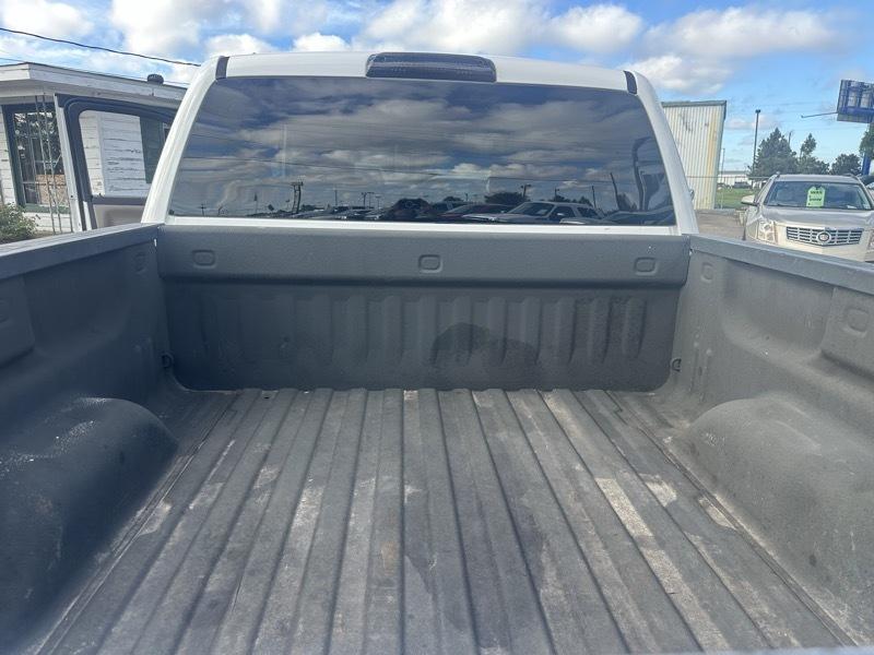 GMC Sierra photo 16