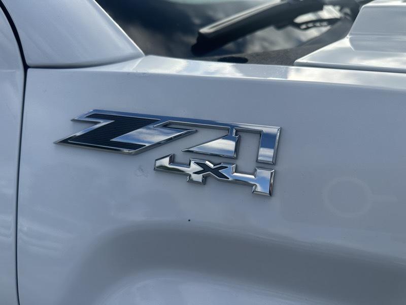 GMC Sierra photo 18