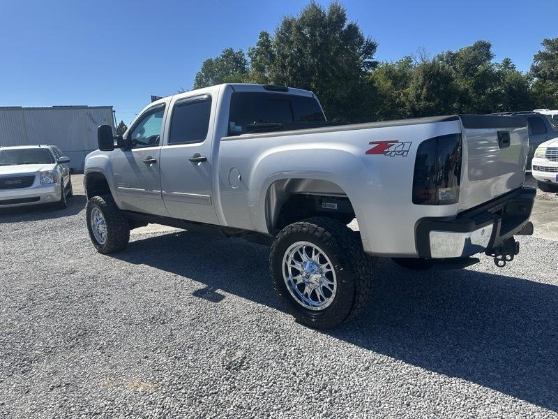 GMC Sierra 2500HD SLE 4WD 2011