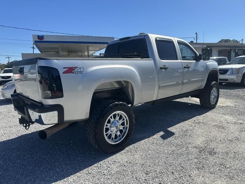 GMC Sierra 2500HD SLE 4WD 2011