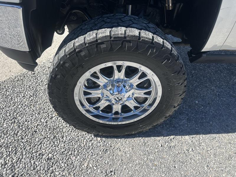GMC Sierra 2500HD SLE 4WD 2011