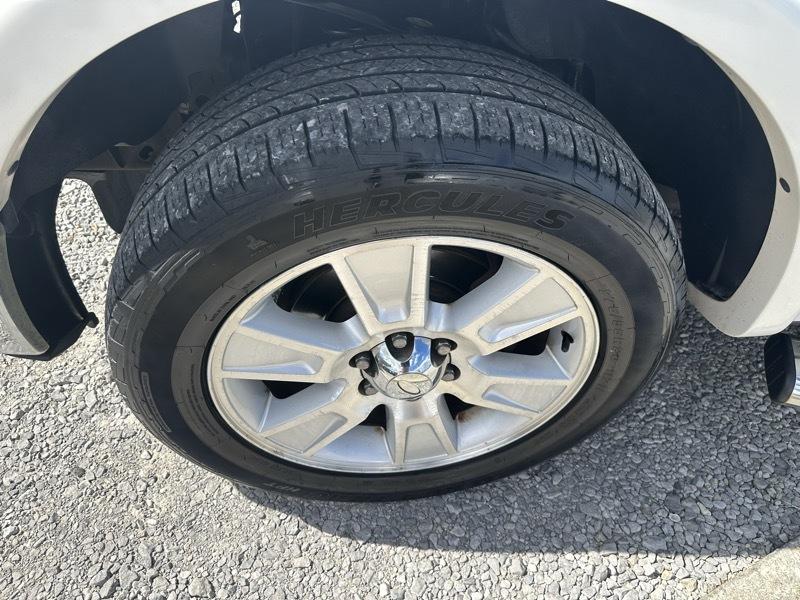 Ford F-150 Lariat SuperCrew Short Bed 2WD 2010