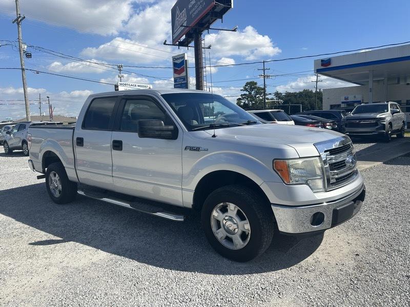 Ford F-150 XLT 2WD SuperCrew 5.5' Box 2013