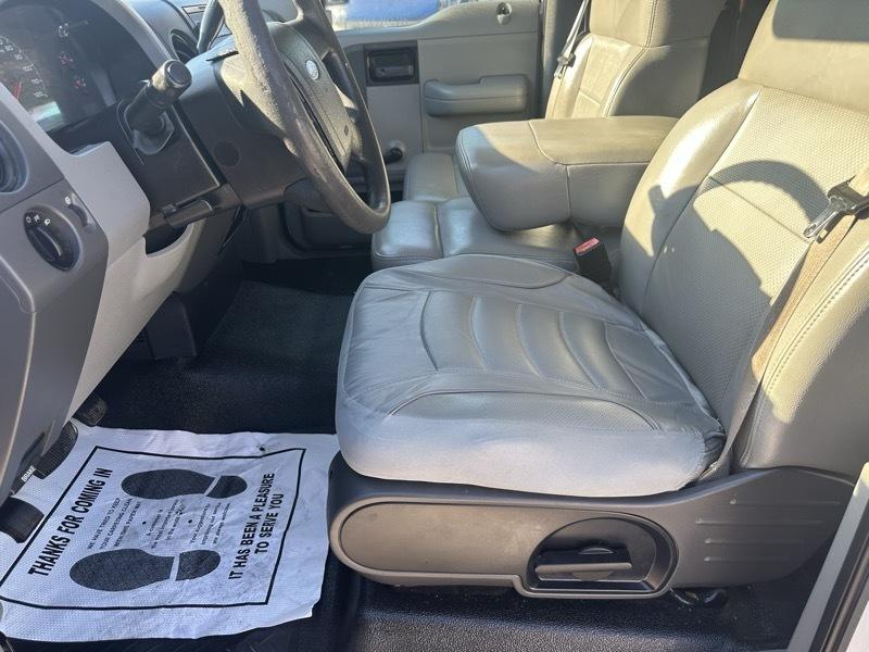 Ford F-150 Supercab 157" XL 2006