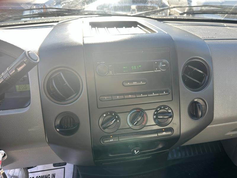 Ford F-150 Supercab 157" XL 2006