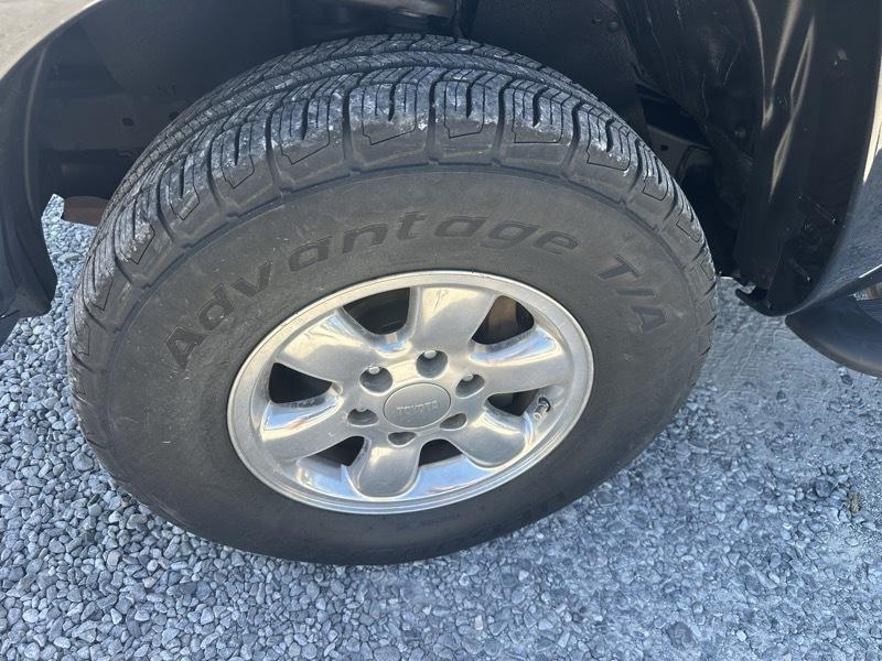 Toyota Tacoma PreRunner Double Cab V6 Auto 2WD 2009