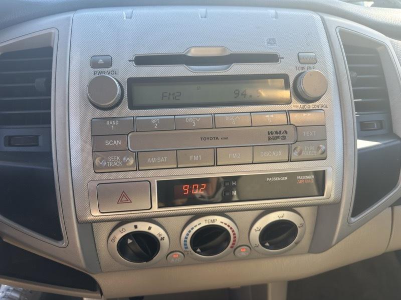 Toyota Tacoma PreRunner Double Cab V6 Auto 2WD 2009