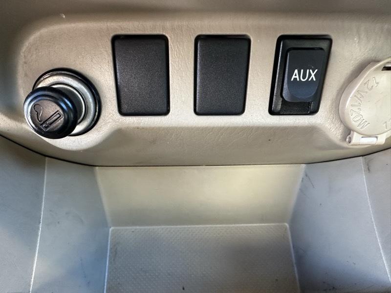 Toyota Tacoma PreRunner Double Cab V6 Auto 2WD 2009