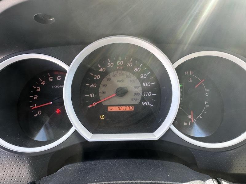 Toyota Tacoma PreRunner Double Cab V6 Auto 2WD 2009