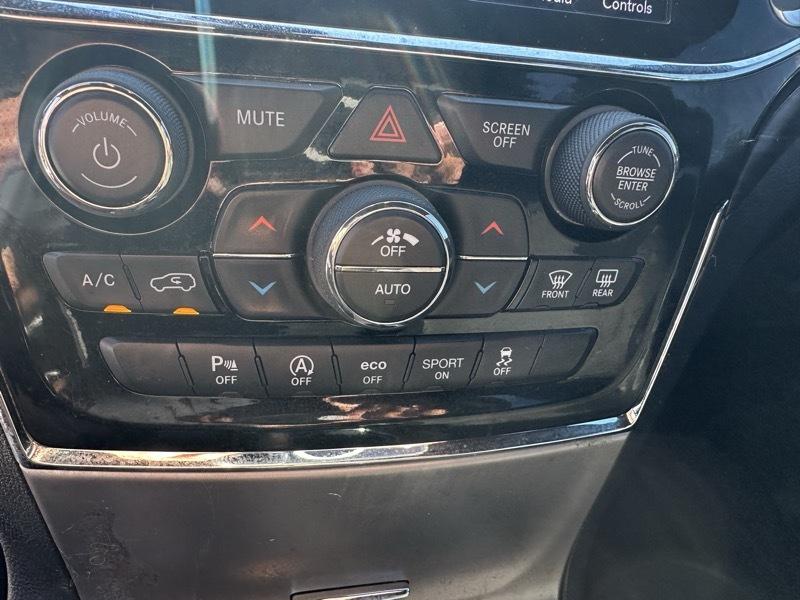 Jeep Grand Cherokee Laredo 2WD 2019