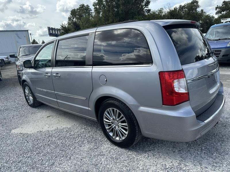Chrysler Town & Country Touring-L 2014