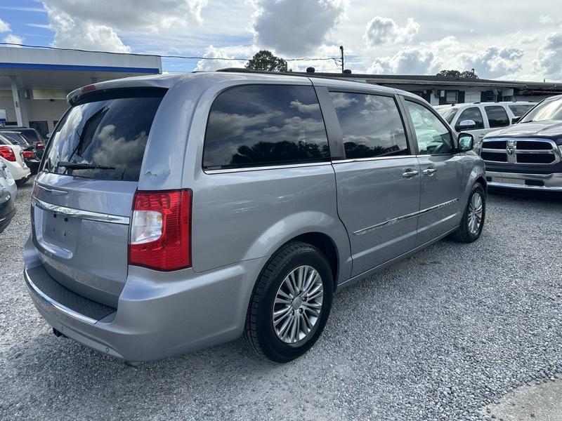 Chrysler Town & Country Touring-L 2014