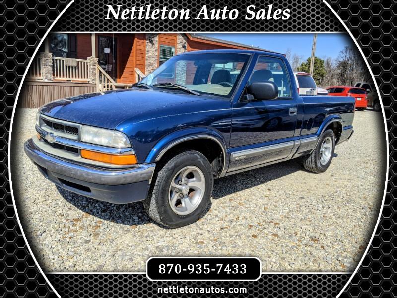 Chevrolet S10 Pickup Short Bed 2WD 2000