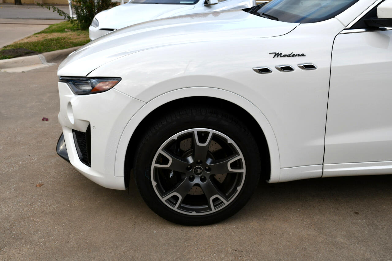 2023 Maserati Levante Modena S photo 4