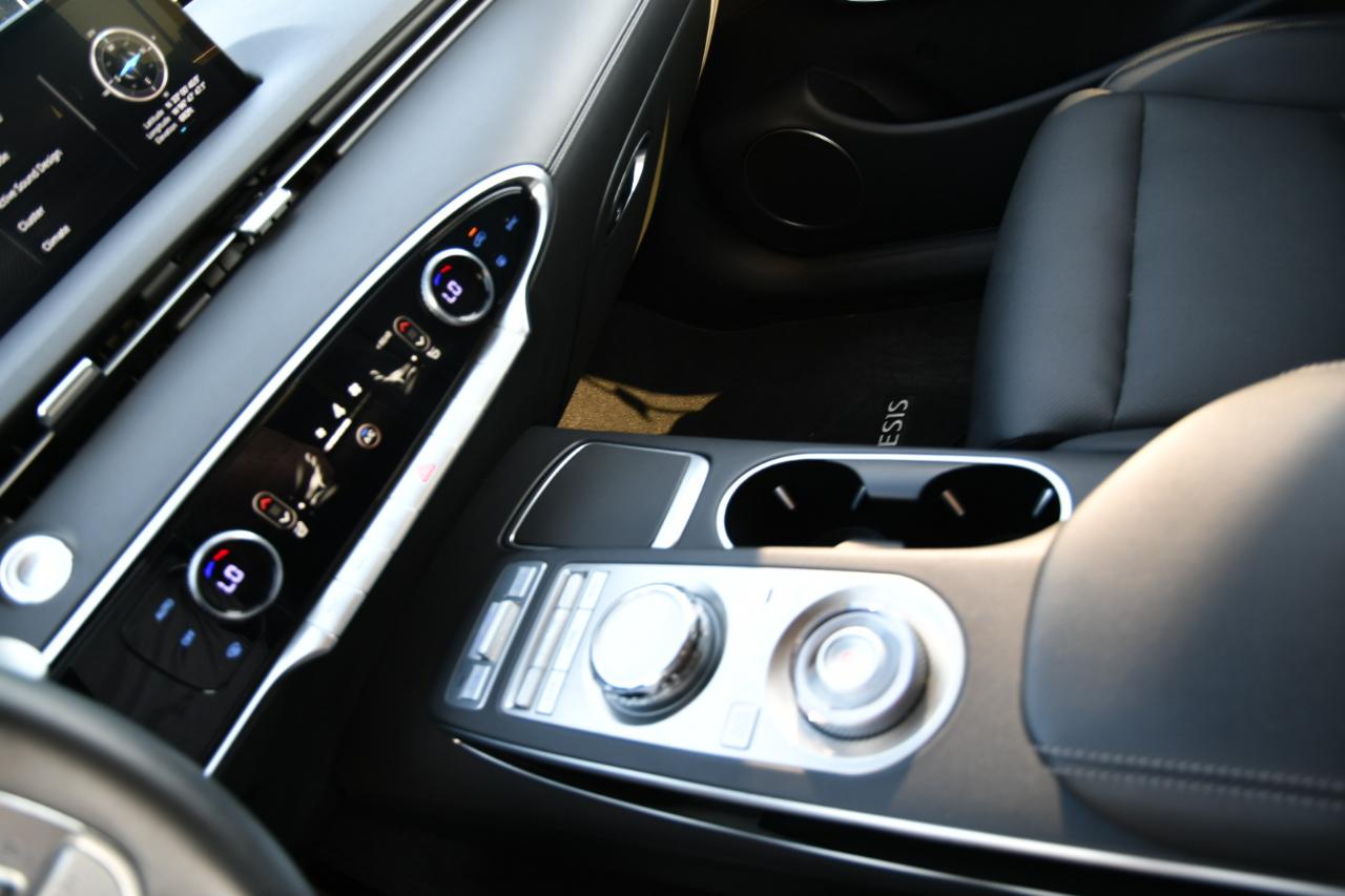 Genesis GV70 2.5T AWD 2025