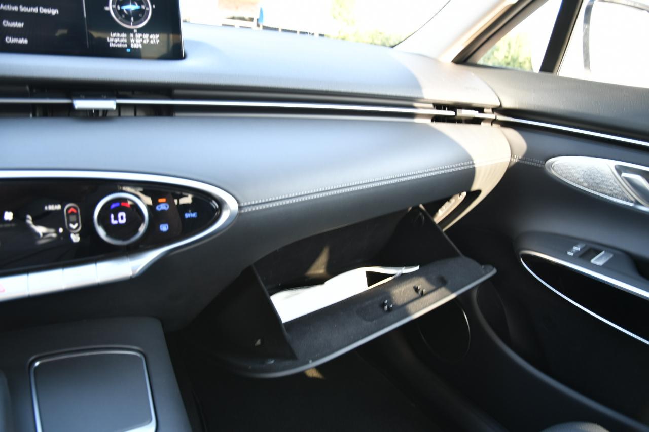 Genesis GV70 2.5T AWD 2025