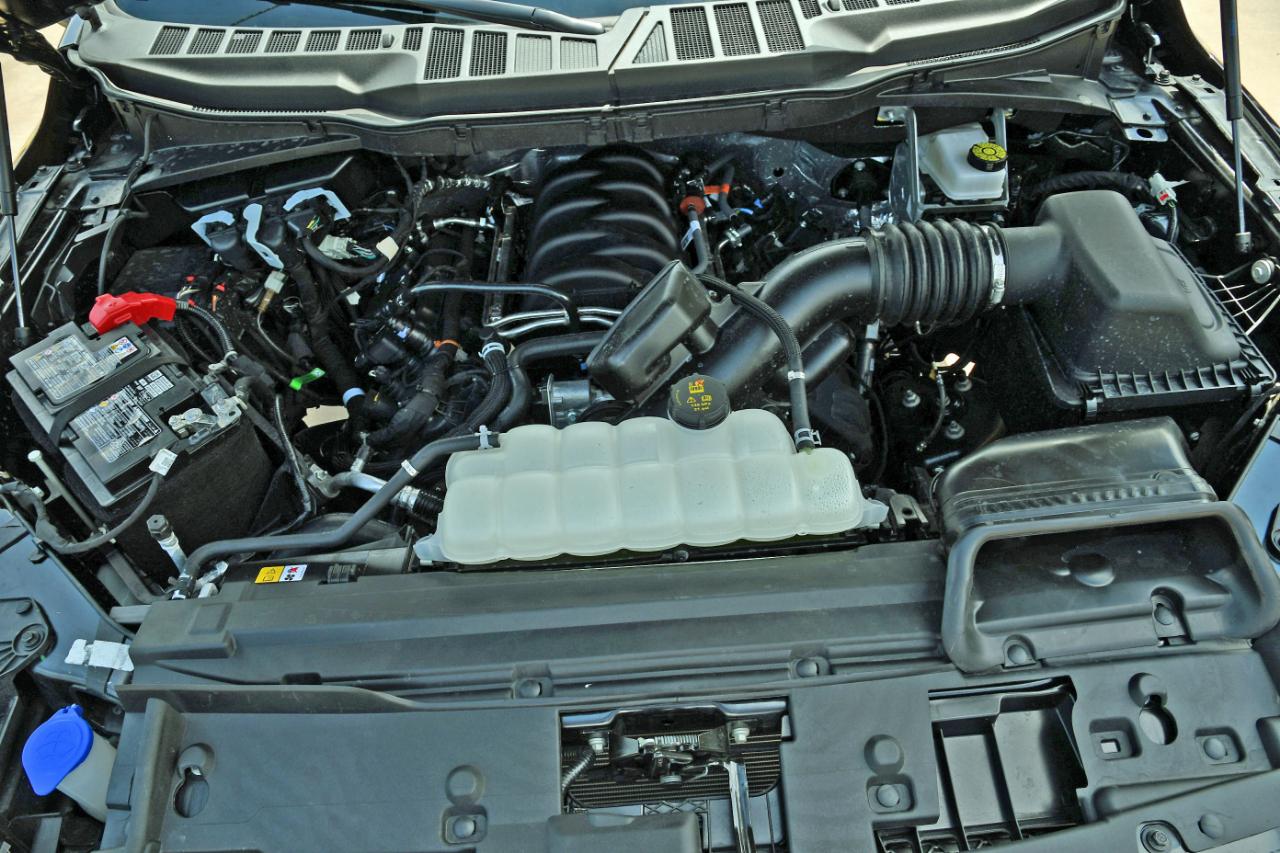 Ford F-150 XLT 4WD SuperCrew 5.5' Box 2025