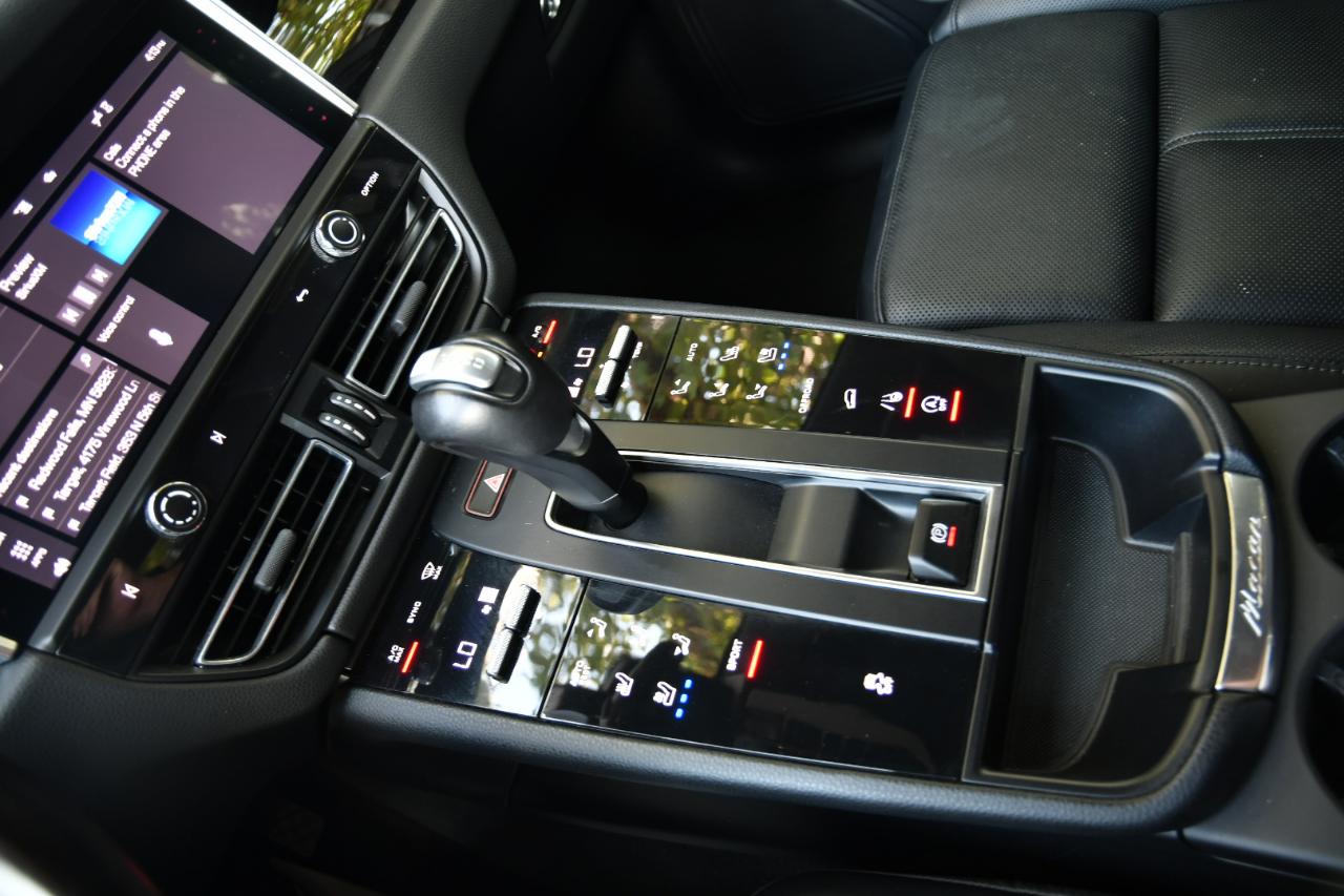 Porsche Macan AWD 2024