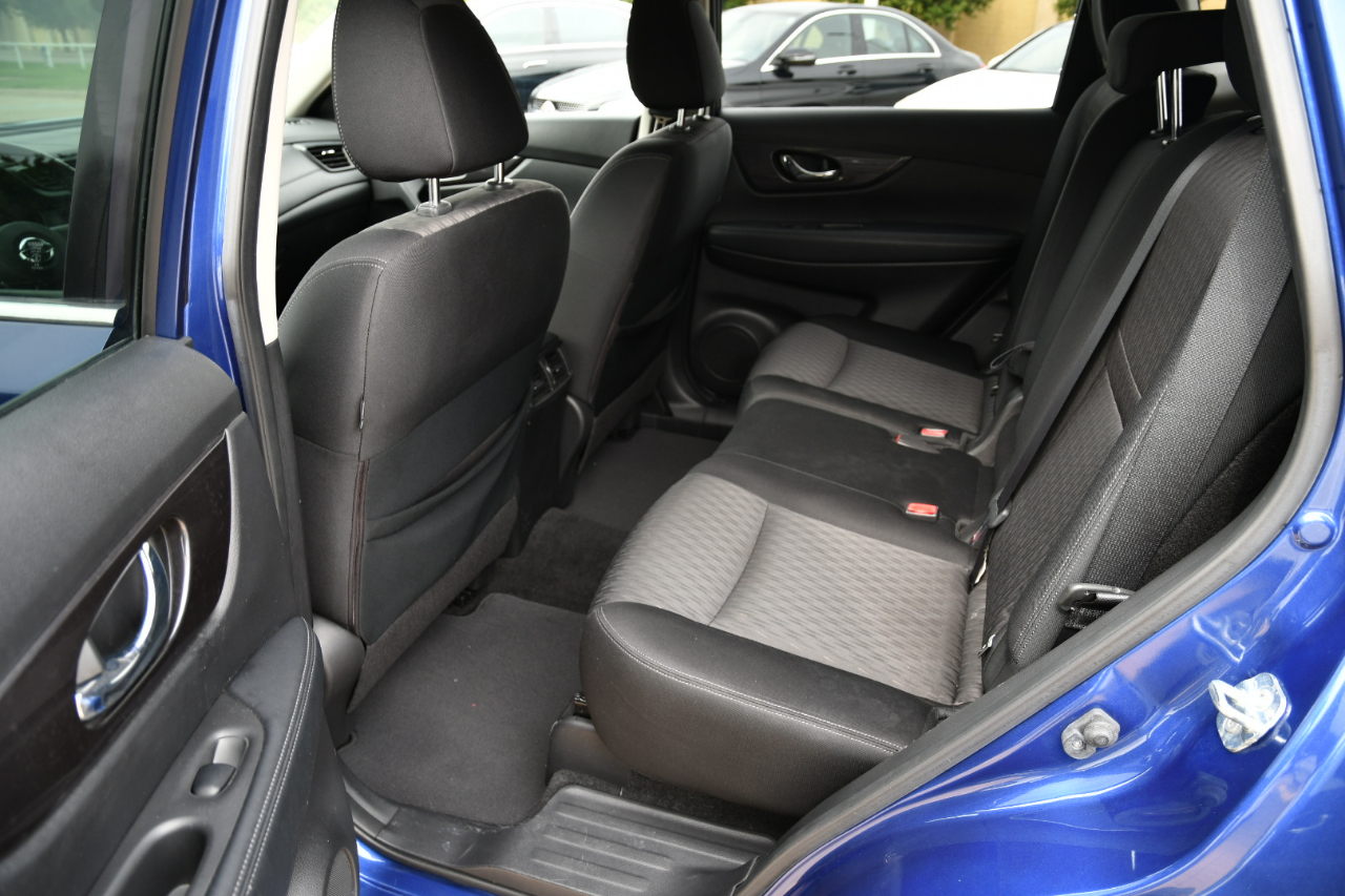 Nissan Rogue FWD SV *Limited Production* *Ltd Avail* 2019 Nissan Rogue FWD SV *Limited Production* *Ltd Avail* 2019