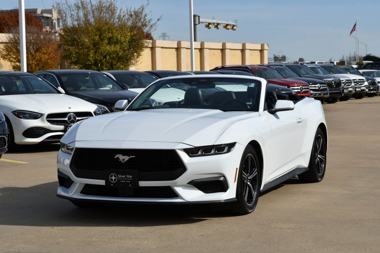 Ford Mustang EcoBoost Convertible 2025