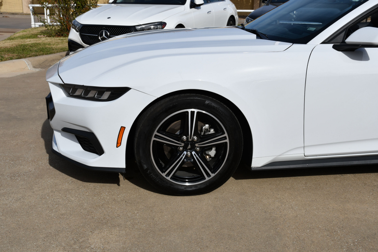 Ford Mustang EcoBoost Convertible 2025