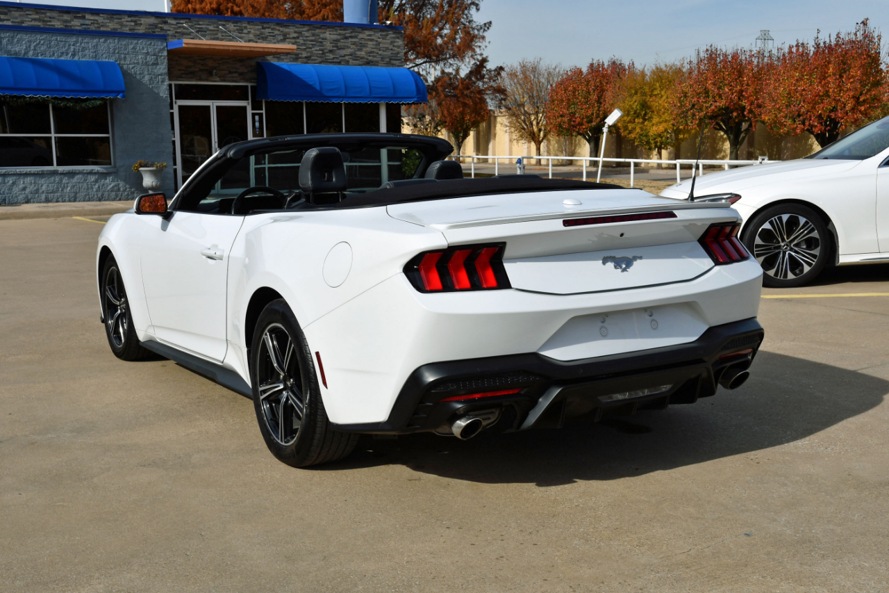Ford Mustang EcoBoost Convertible 2025