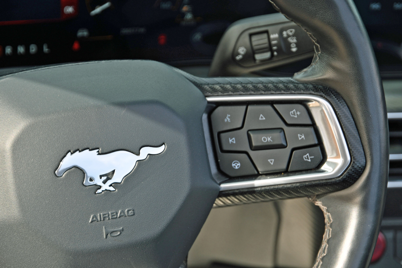 Ford Mustang EcoBoost Convertible 2025