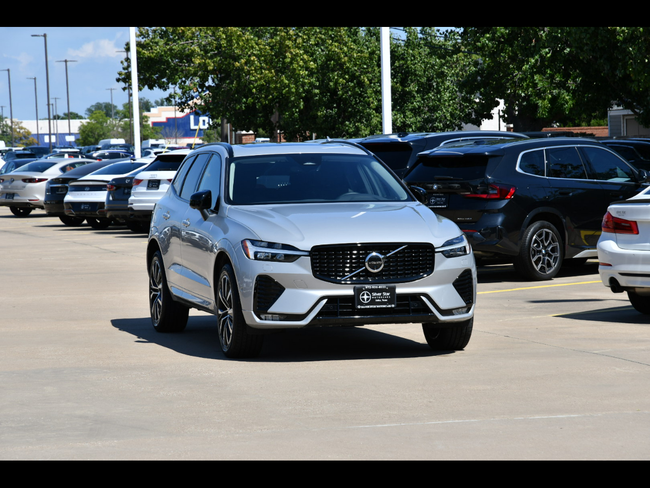 Volvo XC60 B5 AWD Plus 2025