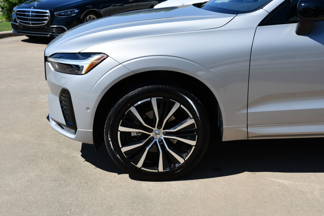 Volvo XC60 B5 AWD Plus 2025