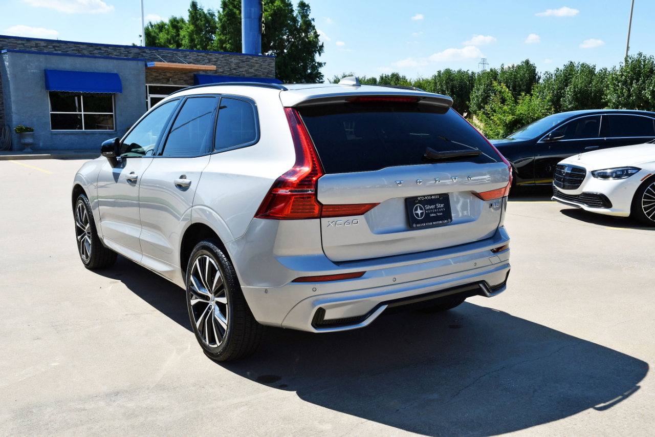 Volvo XC60 B5 AWD Plus 2025