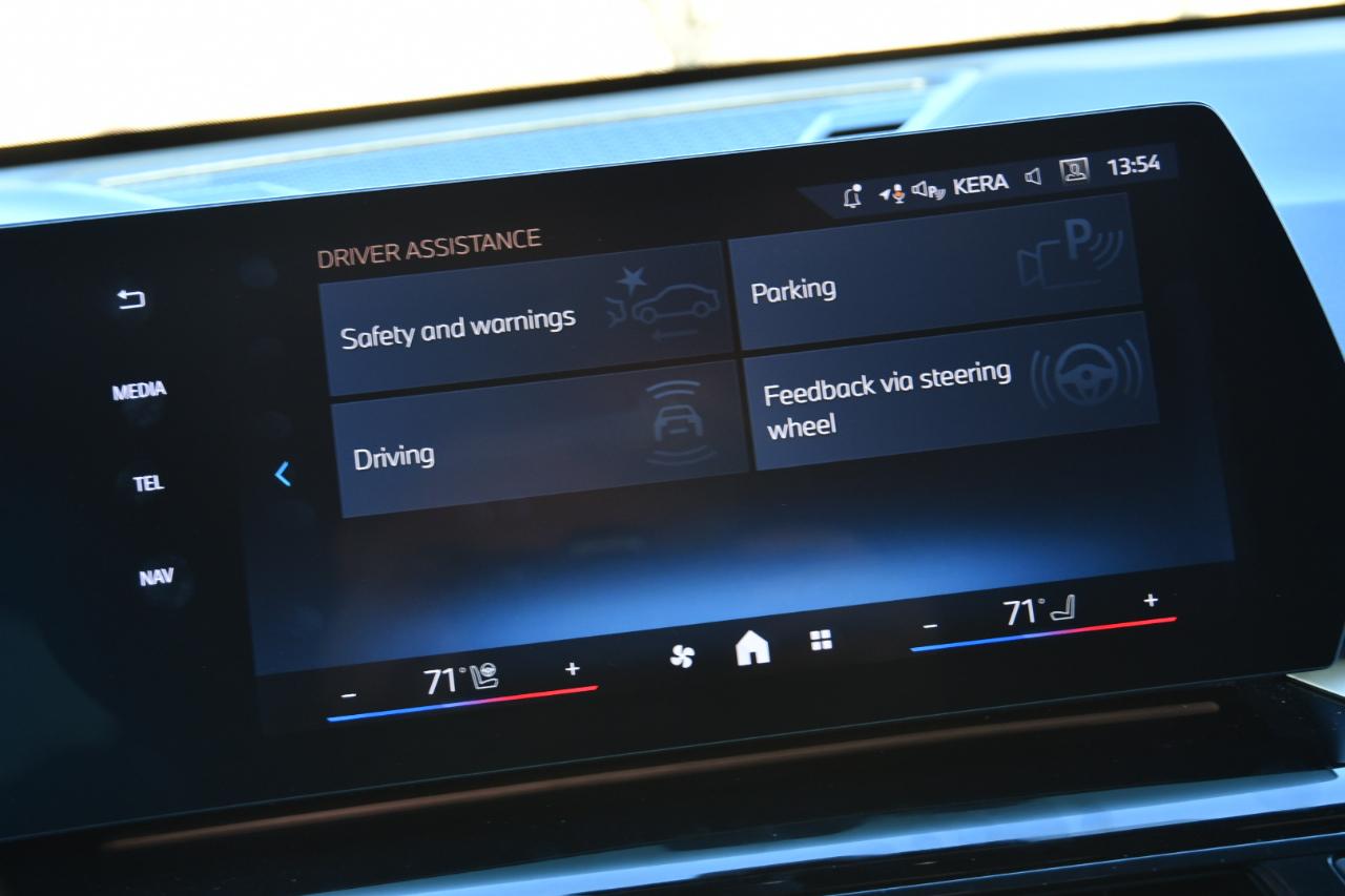 BMW X1 xDrive28i Sports Activity Vehicle 2026