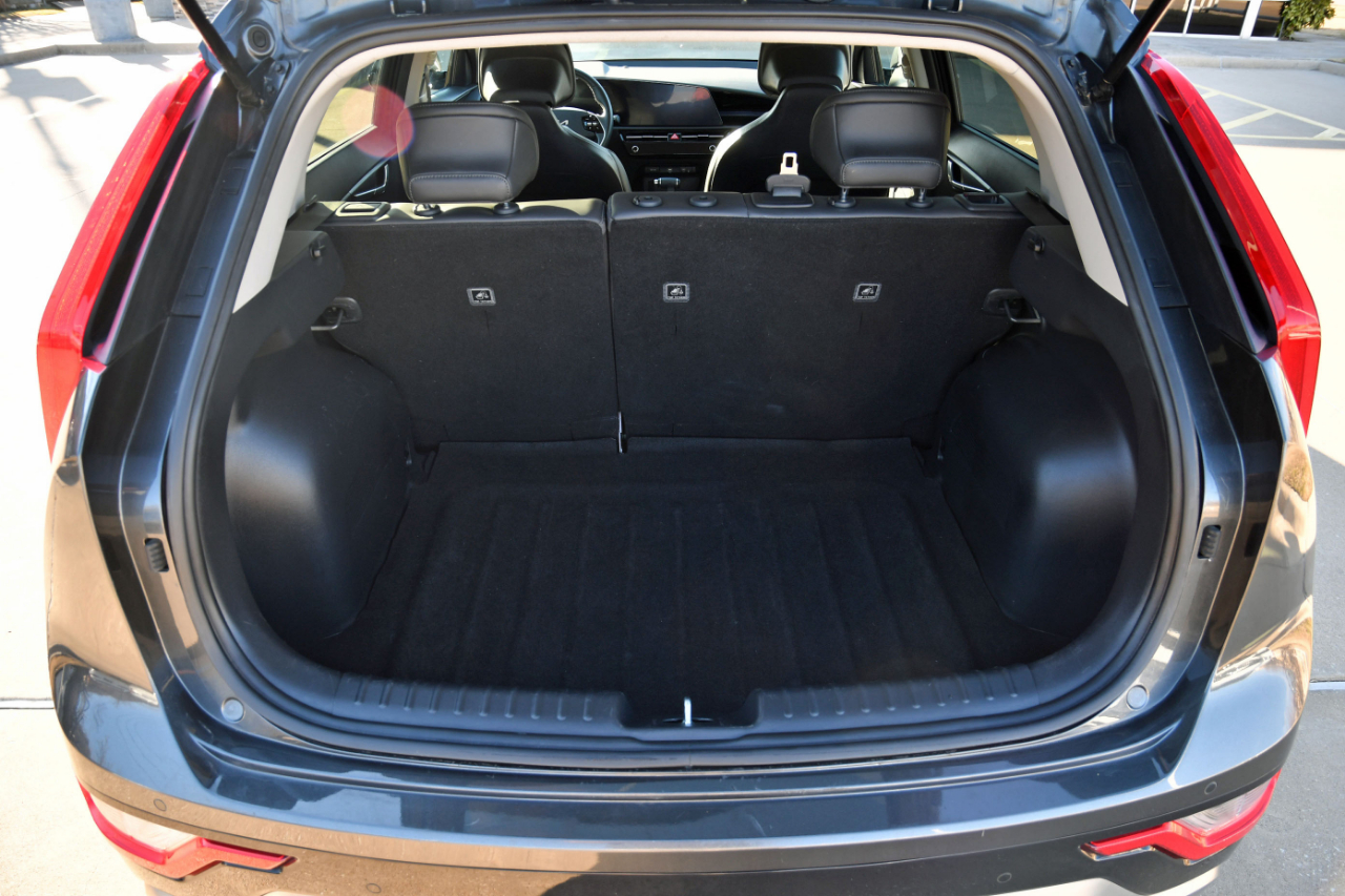 Kia Niro EX Touring FWD 2023