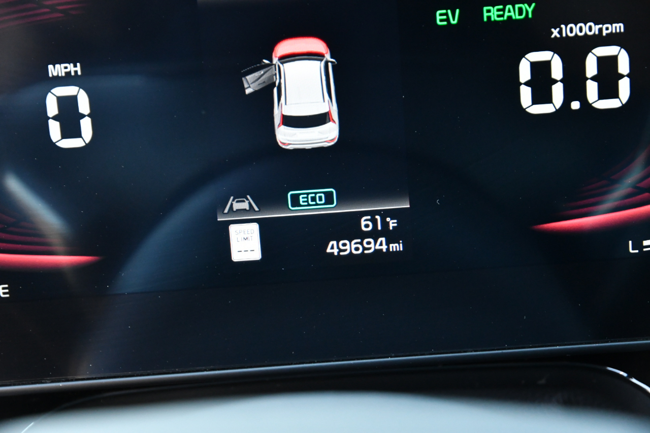 Kia Niro EX Touring FWD 2023