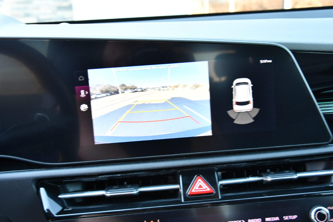 Kia Niro EX Touring FWD 2023