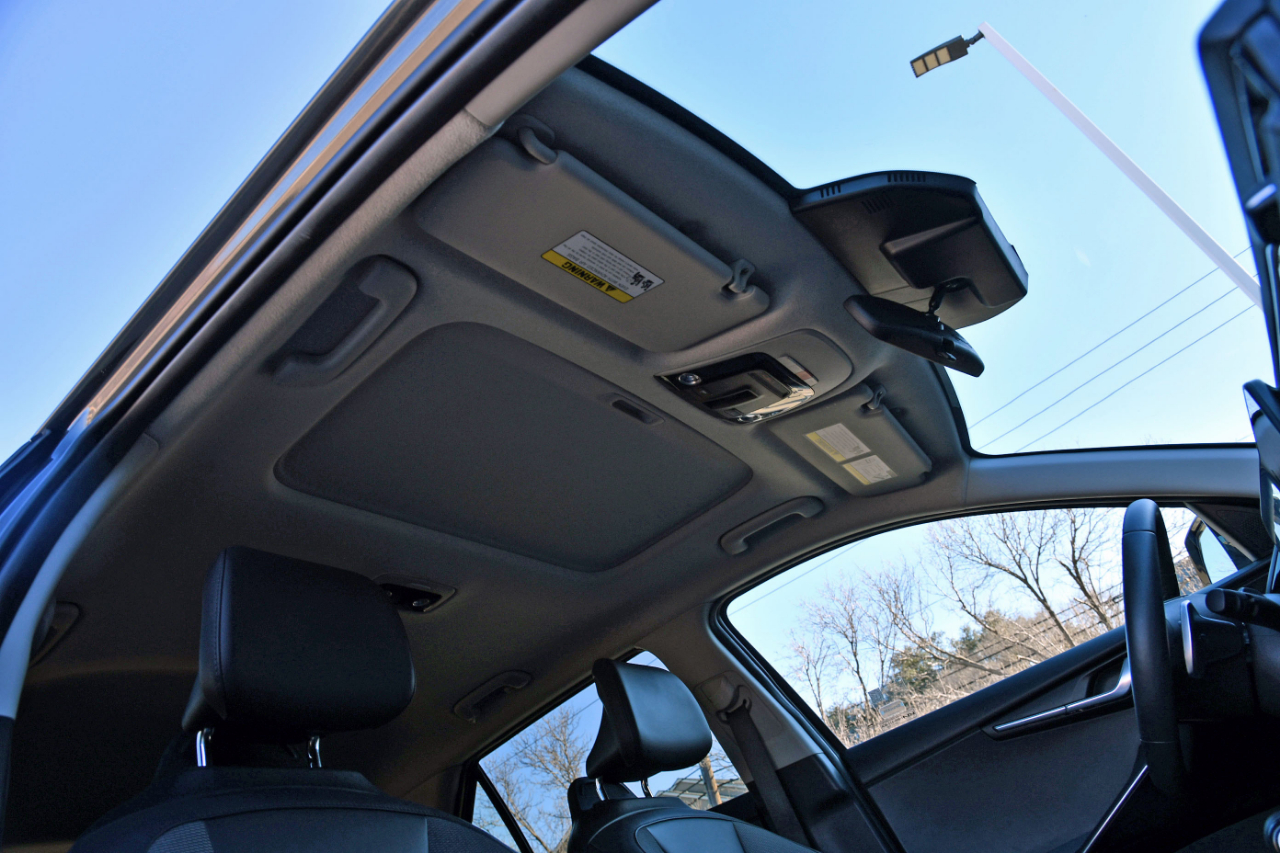 Kia Niro EX Touring FWD 2023