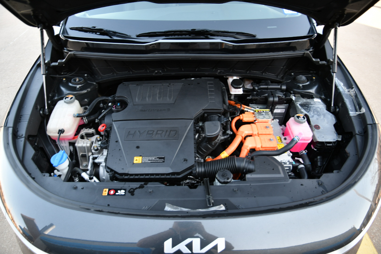 Kia Niro EX Touring FWD 2023